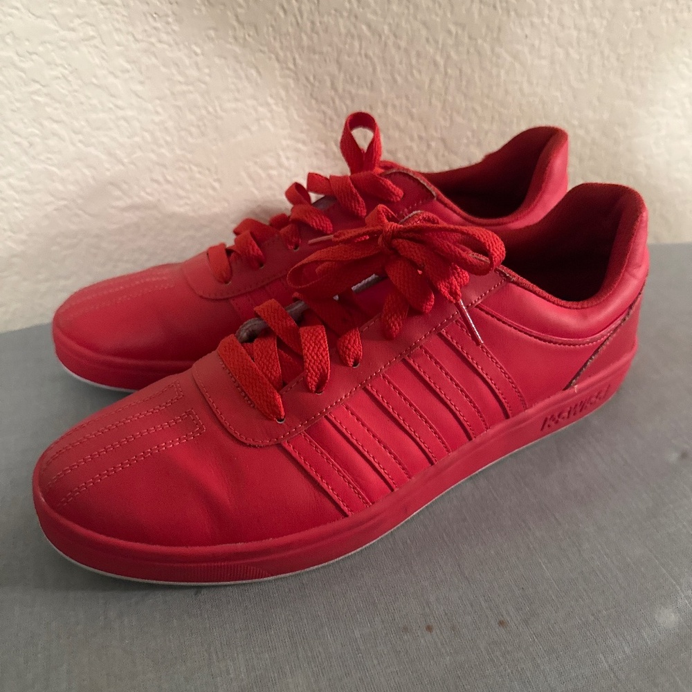 Red KSwiss
